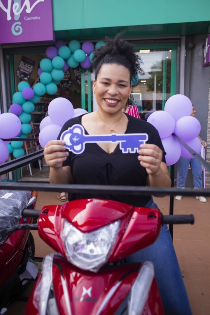 YES! COSMETICS entrega 04 motos 0km para revendedoras de Ponta Porã que se destacaram em campanha nacional YES! COSMETICS entrega 04 motos 0km para revendedoras de Ponta Porã que se destacaram em campanha nacional