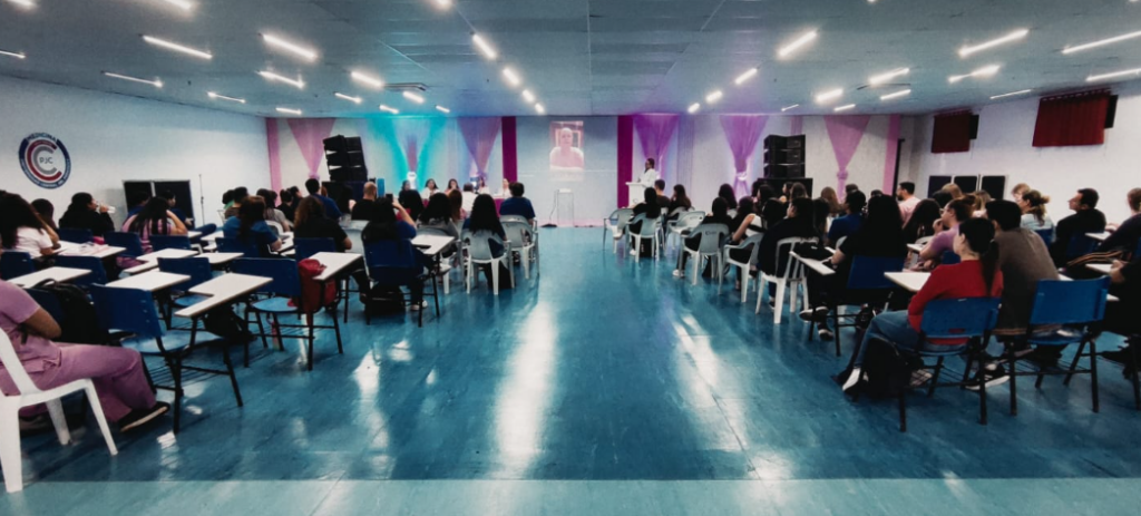 Com palestra de especialistas, UCP encerrou Outubro Rosa em Pedro Juan Caballero Com palestra de especialistas, UCP encerrou Outubro Rosa em Pedro Juan Caballero