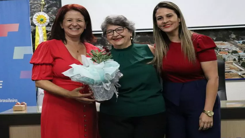 Palestra “Empreendedorismo Feminino e Autoestima”, foi um sucesso em Amambai Palestra “Empreendedorismo Feminino e Autoestima”, foi um sucesso em Amambai