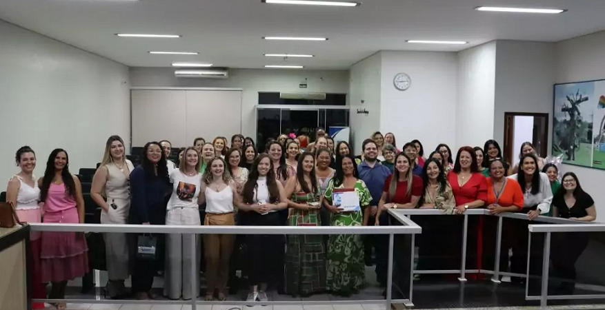 Palestra “Empreendedorismo Feminino e Autoestima”, foi um sucesso em Amambai Palestra “Empreendedorismo Feminino e Autoestima”, foi um sucesso em Amambai