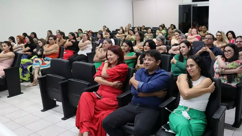 Palestra “Empreendedorismo Feminino e Autoestima”, foi um sucesso em Amambai Palestra “Empreendedorismo Feminino e Autoestima”, foi um sucesso em Amambai