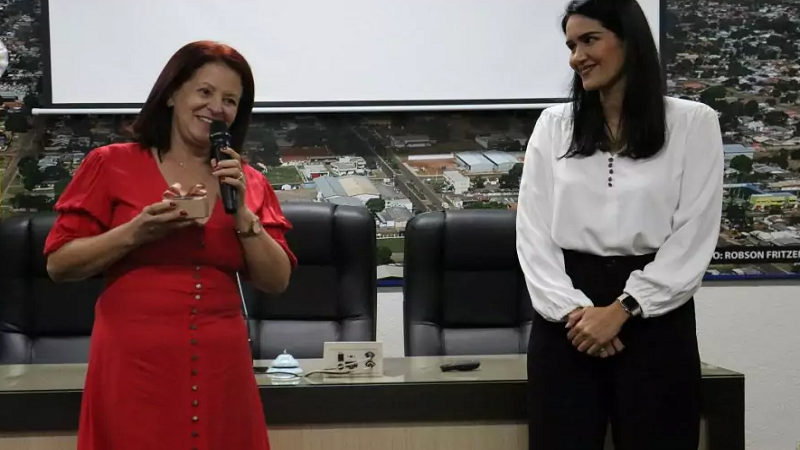 Palestra “Empreendedorismo Feminino e Autoestima”, foi um sucesso em Amambai Palestra “Empreendedorismo Feminino e Autoestima”, foi um sucesso em Amambai