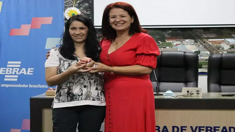 Palestra “Empreendedorismo Feminino e Autoestima”, foi um sucesso em Amambai Palestra “Empreendedorismo Feminino e Autoestima”, foi um sucesso em Amambai