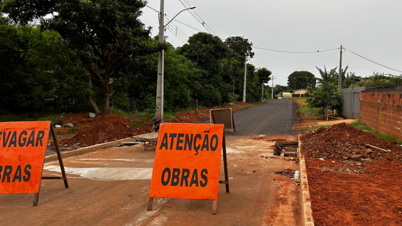 Vereadora Cida Farias propõe melhorias nas ruas de Amambai Vereadora Cida Farias propõe melhorias nas ruas de Amambai