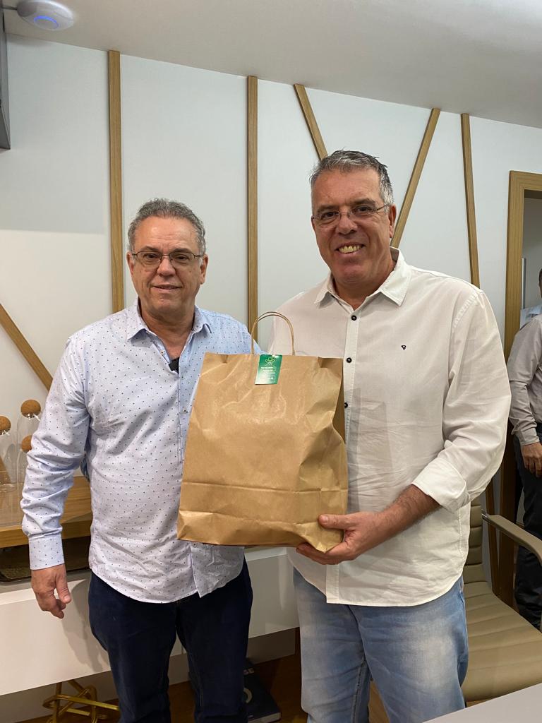 Ponta Porã: Prefeitura e UNIMED assinam convênio para que servidores possam ter acesso à rede e planos de saúde Ponta Porã: Prefeitura e UNIMED assinam convênio para que servidores possam ter acesso à rede e planos de saúde