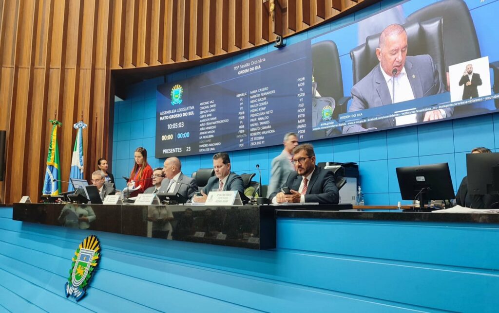 Presidente da ALEMS diz que mudanças em projeto vão baratear taxas cartorárias Presidente da ALEMS diz que mudanças em projeto vão baratear taxas cartorárias