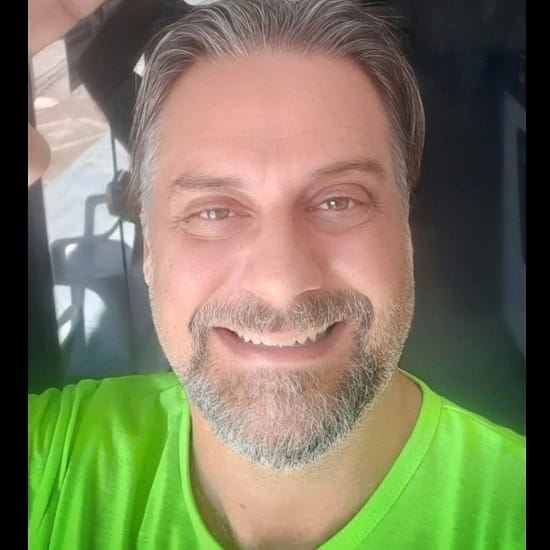 Confira os aniversariantes desse dia 22/12/23, por Dora Nunes