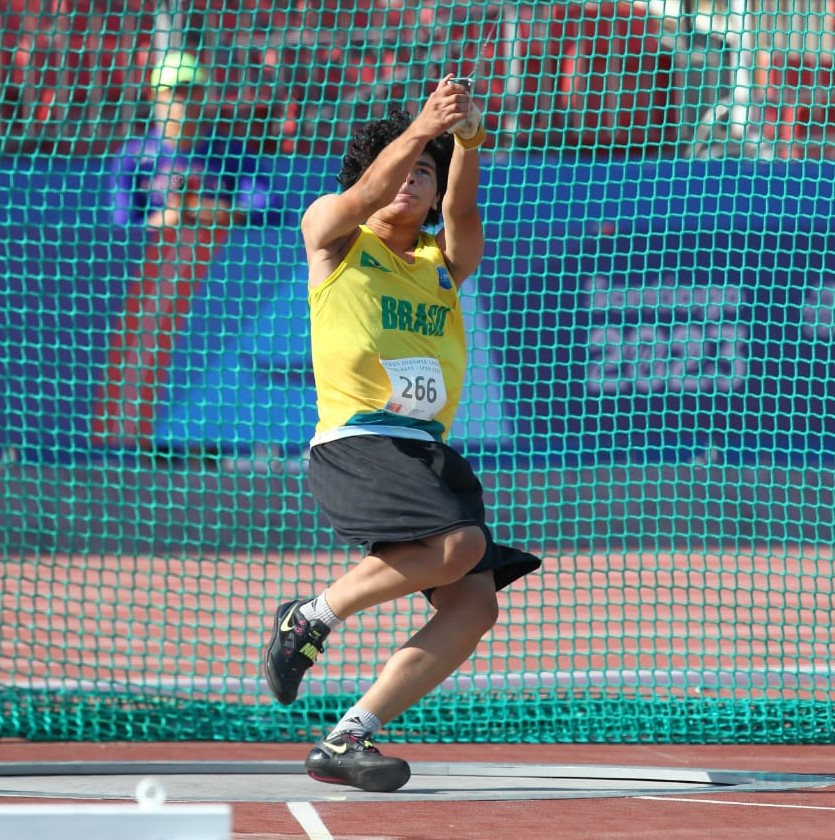 Atletas do Atletismo de Ponta conquistam duas medalhas nos Jogos Sul-Americanos Escolar Atletas do Atletismo de Ponta conquistam duas medalhas nos Jogos Sul-Americanos Escolar