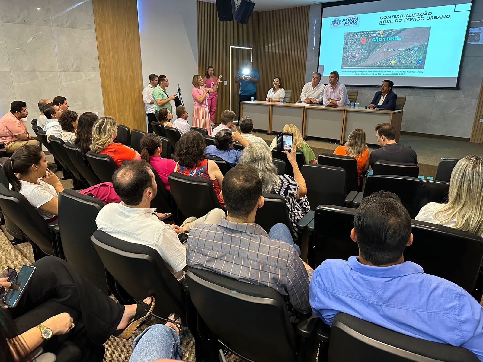 Prefeitura de Ponta Porã recebe área da União e apresenta projetos sociais Prefeitura de Ponta Porã recebe área da União e apresenta projetos sociais