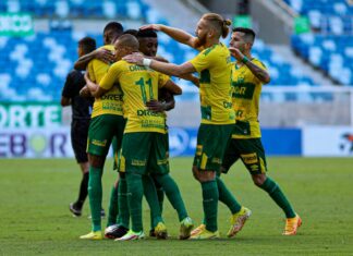 Category "Esportes" com ad especifico contratado