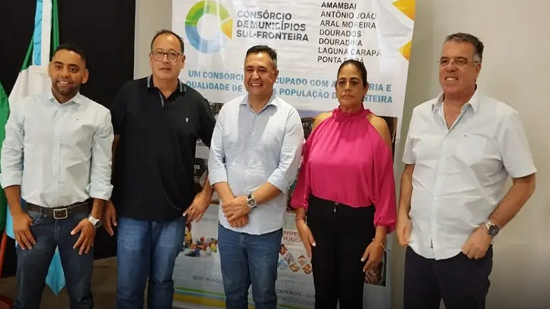 Prefeito de Aral Moreira assume presidência do Consórcio de Municípios Sul-Fronteira Prefeito de Aral Moreira assume presidência do Consórcio de Municípios Sul-Fronteira
