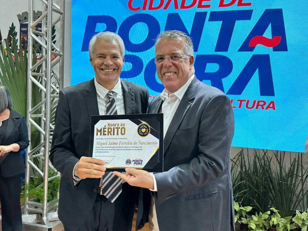 Ponta Porã: Prefeitura realiza homenagem à Servidores Públicos aposentados Ponta Porã: Prefeitura realiza homenagem à Servidores Públicos aposentados