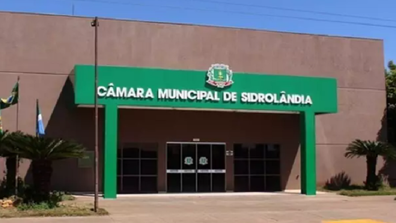Levando até assessor para a praia, vereadores esbanjaram na "farra das diárias" Levando até assessor para a praia, vereadores esbanjaram na "farra das diárias"