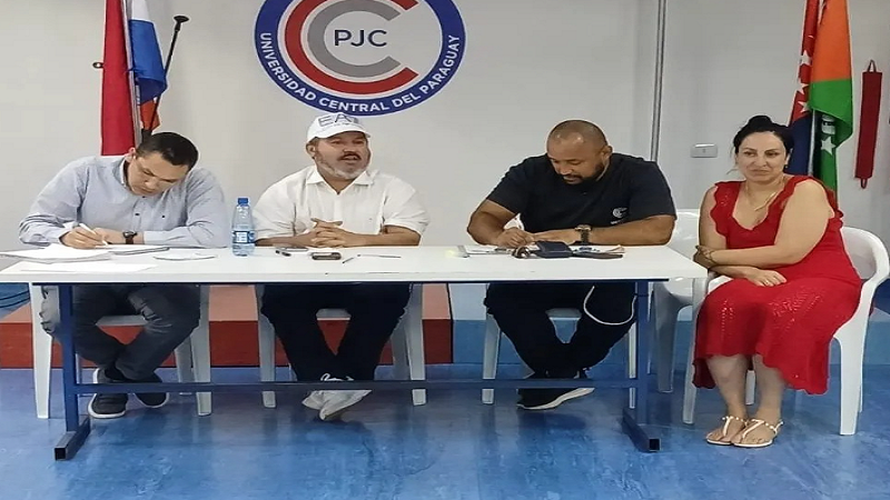 Pedro Juan Caballero: Carlos Bernardo incentiva proatividade aos futuros médicos da UCP Pedro Juan Caballero: Carlos Bernardo incentiva proatividade aos futuros médicos da UCP