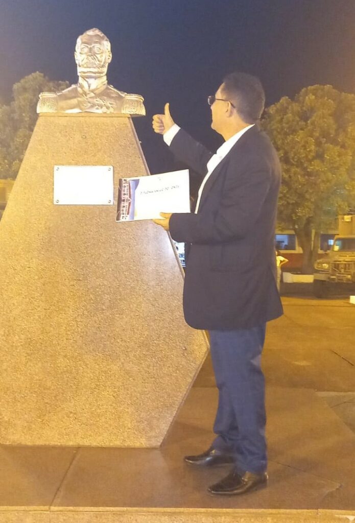Ponta Porã: Diretor do site Pontaporainforma recebeu diploma " Amigo do Onze" Ponta Porã: Diretor do site Pontaporainforma recebeu diploma " Amigo do Onze"