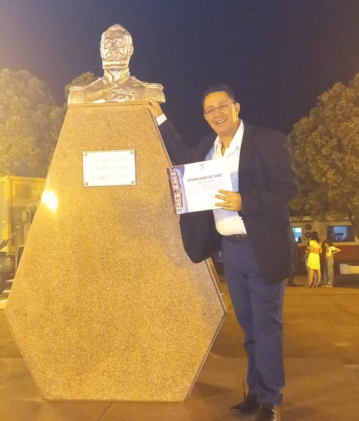 Ponta Porã: Diretor do site Pontaporainforma recebeu diploma " Amigo do Onze" Ponta Porã: Diretor do site Pontaporainforma recebeu diploma " Amigo do Onze"
