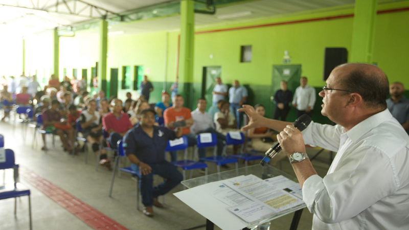Governador em exercício entrega obras em Caarapó e autoriza ampliação da rede de saneamento Governador em exercício entrega obras em Caarapó e autoriza ampliação da rede de saneamento