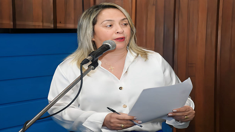 Emenda de Lia Nogueira vai permitir capacitação de professores indígenas Emenda de Lia Nogueira vai permitir capacitação de professores indígenas