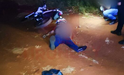 Pedro Juan Caballero: Fugitivo da polícia é encontrado morto ao lado de moto Pedro Juan Caballero: Fugitivo da polícia é encontrado morto ao lado de moto