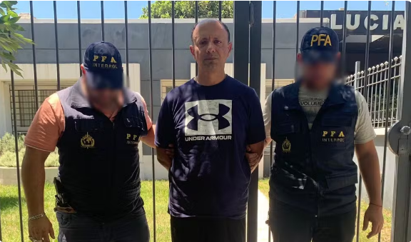 Maior contrabandista de armas da América Latina, Diego Dirísio é preso na Argentina Maior contrabandista de armas da América Latina, Diego Dirísio é preso na Argentina