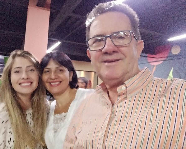 Saiba quem troca de idade hoje, 18/02/24, por Dora Nunes