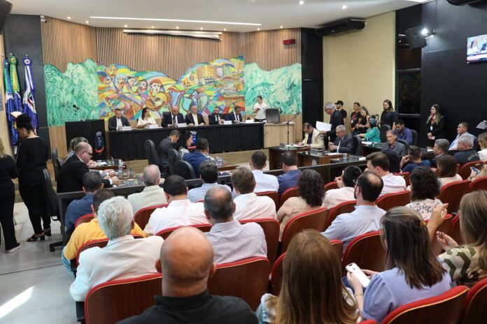 FOTO_04_PLENARIO