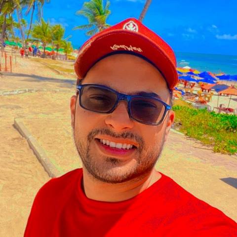 Confira os aniversariantes desse dia 04/02/24, por Dora Nunes