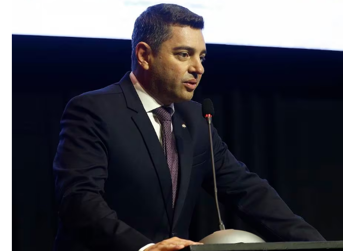 Ataque mediático: “Tergiversan y manipulan la información”, sentenció Pedro Ovelar Ataque mediático: “Tergiversan y manipulan la información”, sentenció Pedro Ovelar