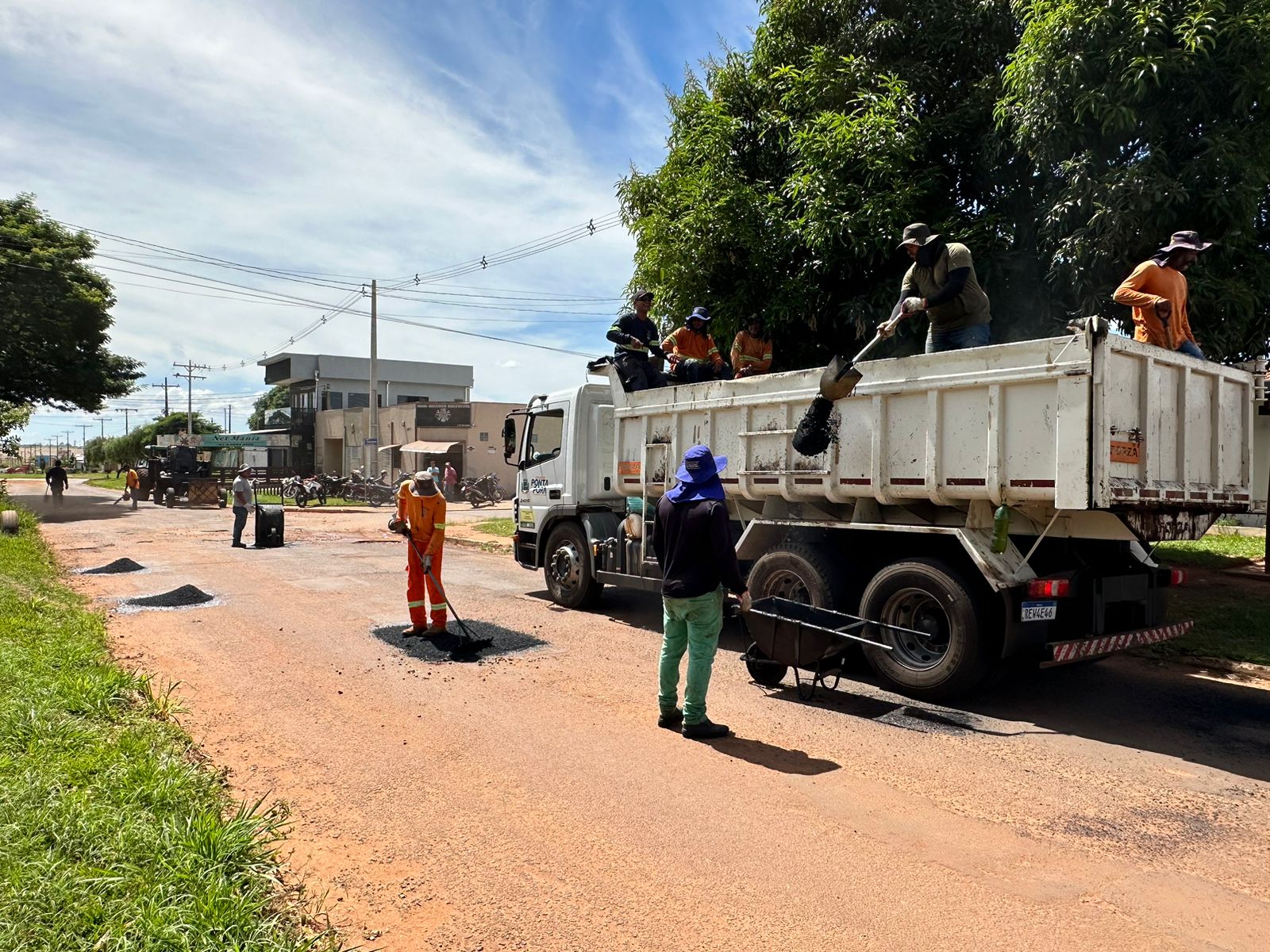 Secretaria de Obras atua em diversas frentes de trabalho nesta semana em Ponta Porã