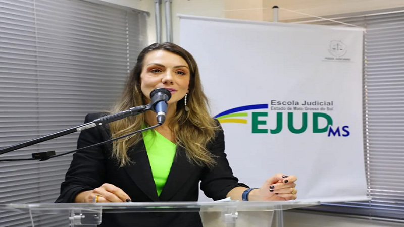 PGE assina acordo de cooperação com Justiça e Semadesc para ações educacionais