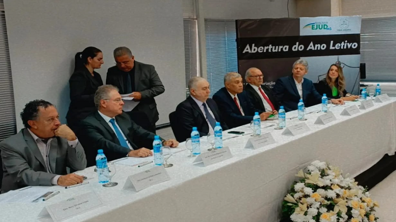 PGE assina acordo de cooperação com Justiça e Semadesc para ações educacionais