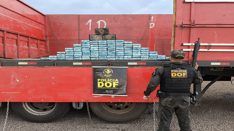 DOF faz apreensão milionária de cloridrato de cocaína que seguia para o Porto de Paranaguá