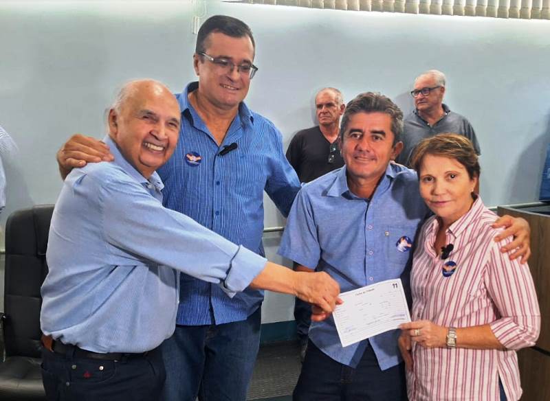 Aral Moreira: Tereza Cristina e Londres Machado lançam Renato Macarrão candidato a prefeito Aral Moreira: Tereza Cristina e Londres Machado lançam Renato Macarrão candidato a prefeito