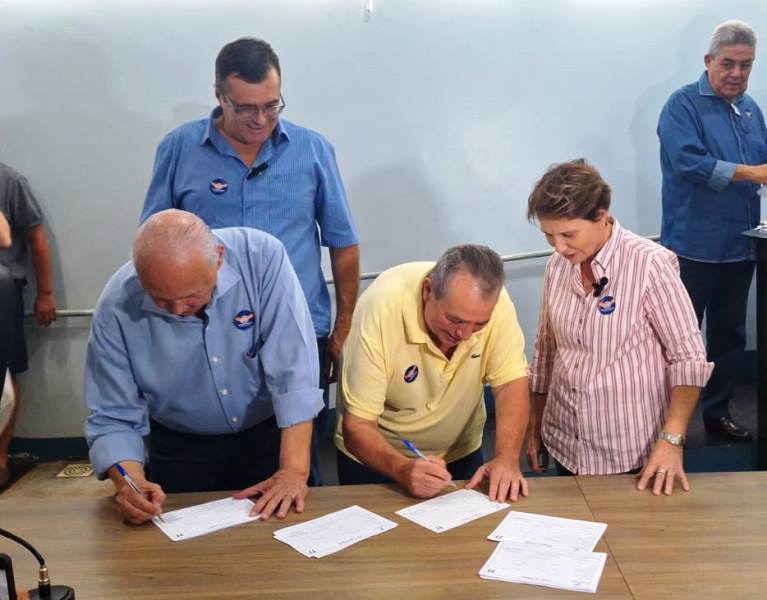 Aral Moreira: Tereza Cristina e Londres Machado lançam Renato Macarrão candidato a prefeito Aral Moreira: Tereza Cristina e Londres Machado lançam Renato Macarrão candidato a prefeito