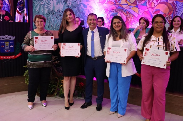 Ponta Porã: Sessão da Câmara Municipal presta homenagem às mulheres da fronteira Ponta Porã: Sessão da Câmara Municipal presta homenagem às mulheres da fronteira