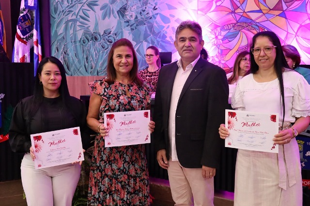 Ponta Porã: Sessão da Câmara Municipal presta homenagem às mulheres da fronteira Ponta Porã: Sessão da Câmara Municipal presta homenagem às mulheres da fronteira