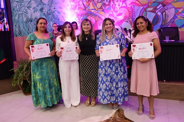 Ponta Porã: Sessão da Câmara Municipal presta homenagem às mulheres da fronteira Ponta Porã: Sessão da Câmara Municipal presta homenagem às mulheres da fronteira