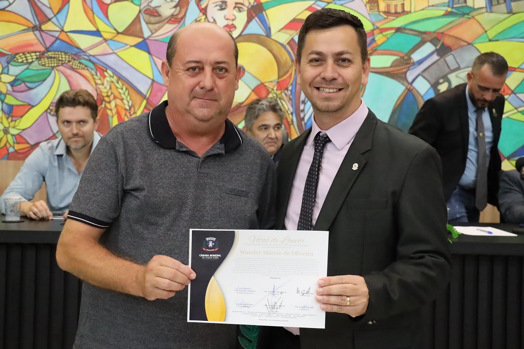 Personalidades recebem homenagens durante sessão solene em Ponta Porã Personalidades recebem homenagens durante sessão solene em Ponta Porã