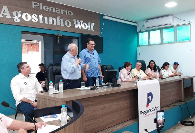 Aral Moreira: Tereza Cristina e Londres Machado lançam Renato Macarrão candidato a prefeito Aral Moreira: Tereza Cristina e Londres Machado lançam Renato Macarrão candidato a prefeito