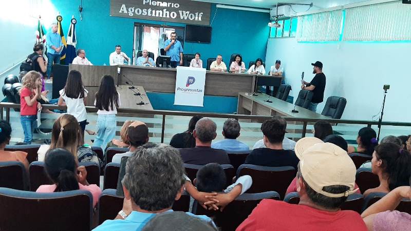Aral Moreira: Tereza Cristina e Londres Machado lançam Renato Macarrão candidato a prefeito