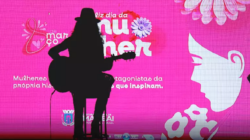 Amambai: Artistas dão show durante a 6ª Mostra de Arte e Cultura Mulheres em Cena Amambai: Artistas dão show durante a 6ª Mostra de Arte e Cultura Mulheres em Cena