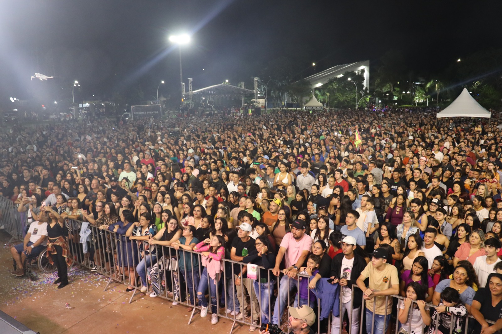 Ponta Porã: Milhares de pessoas prestigiaram encerramento do Verão no Parque