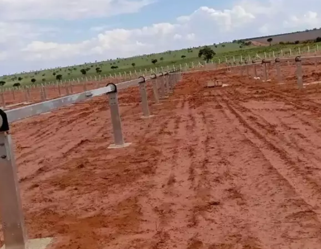 Grupo denuncia calote de empresa que construía usina solar Grupo denuncia calote de empresa que construía usina solar