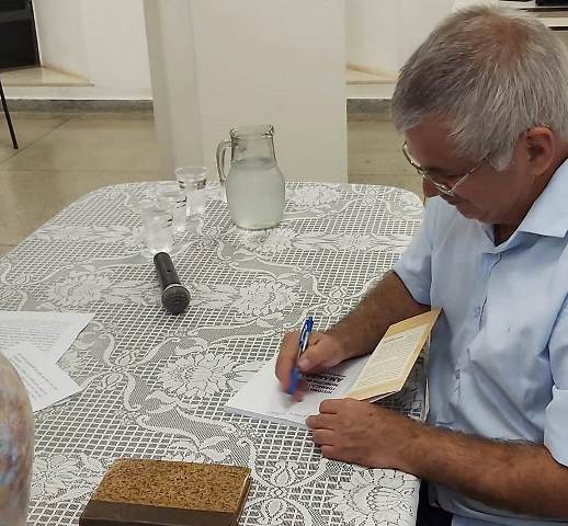 Saiba quem troca de idade hoje, 08/04/24, por Dora Nunes