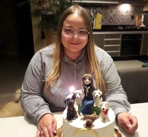 Saiba quem faz aniversário hoje, dia 29/04, por Dora Nunes Saiba quem faz aniversário hoje, dia 29/04, por Dora Nunes