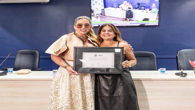 Silvania Barbosa concede título de cidadão honorária a Amarides Kümmer Silvania Barbosa concede título de cidadão honorária a Amarides Kümmer