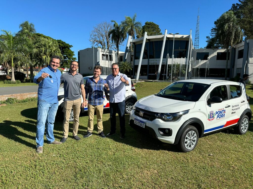 Ponta Porã: Eduardo Campos entrega veículos zero quilometro para Secretarias Municipais