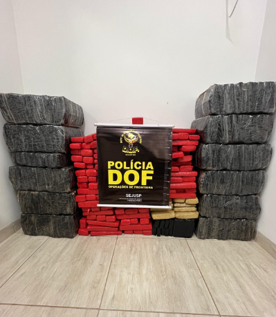 Iguatemi: Policia recupera veículo furtado em São Paulo com mais de 400 quilos de maconha Iguatemi: Policia recupera veículo furtado em São Paulo com mais de 400 quilos de maconha