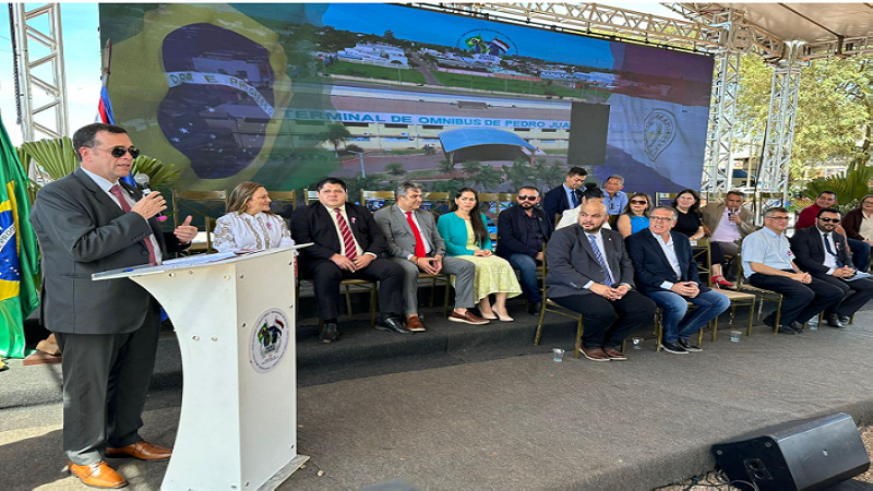 Fronteira: Em evento histórico Parlim recebe embaixador na linha internacional