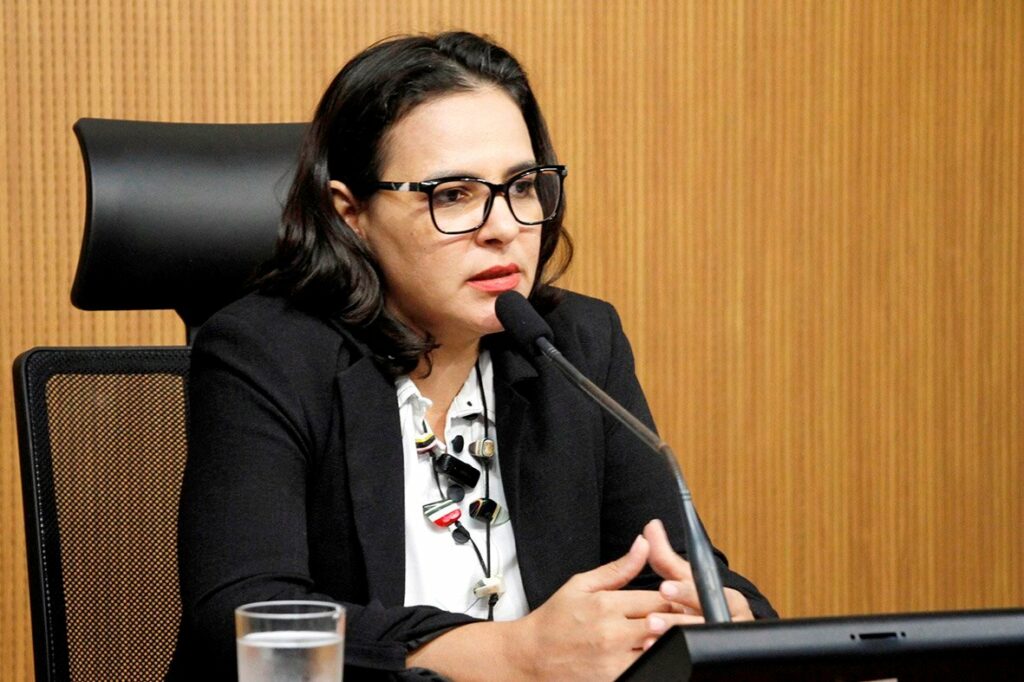 Assembleia Legislativa debate garantia de alimento para crianças com alergia ao leite Assembleia Legislativa debate garantia de alimento para crianças com alergia ao leite